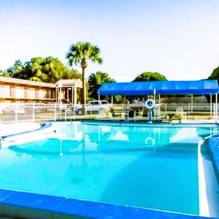 Oyo Hotel Mustang Silver Spring Fl ซิลเวอร์สปริงส์ ภายนอก รูปภาพ
