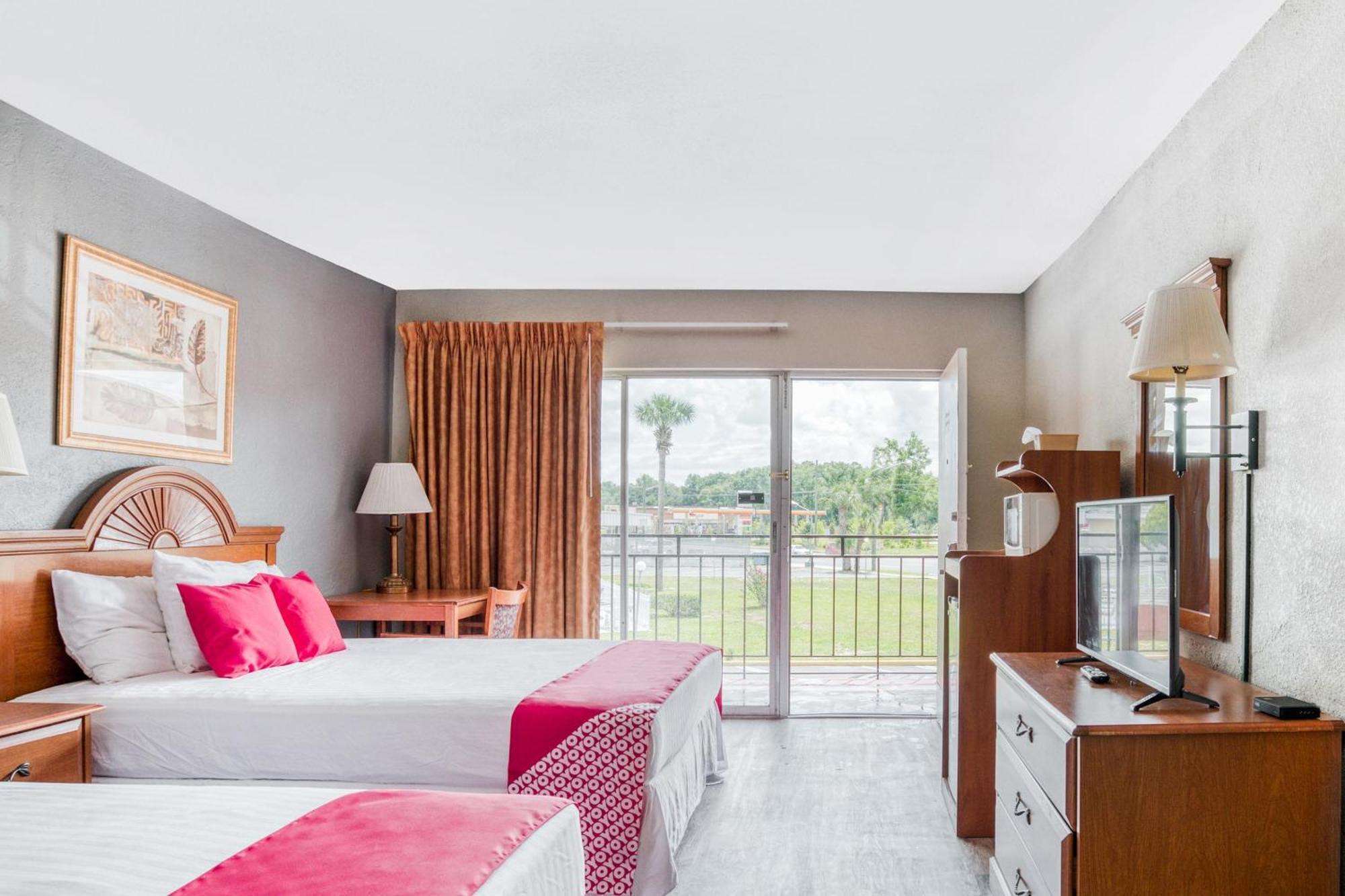 Oyo Hotel Mustang Silver Spring Fl ซิลเวอร์สปริงส์ ภายนอก รูปภาพ