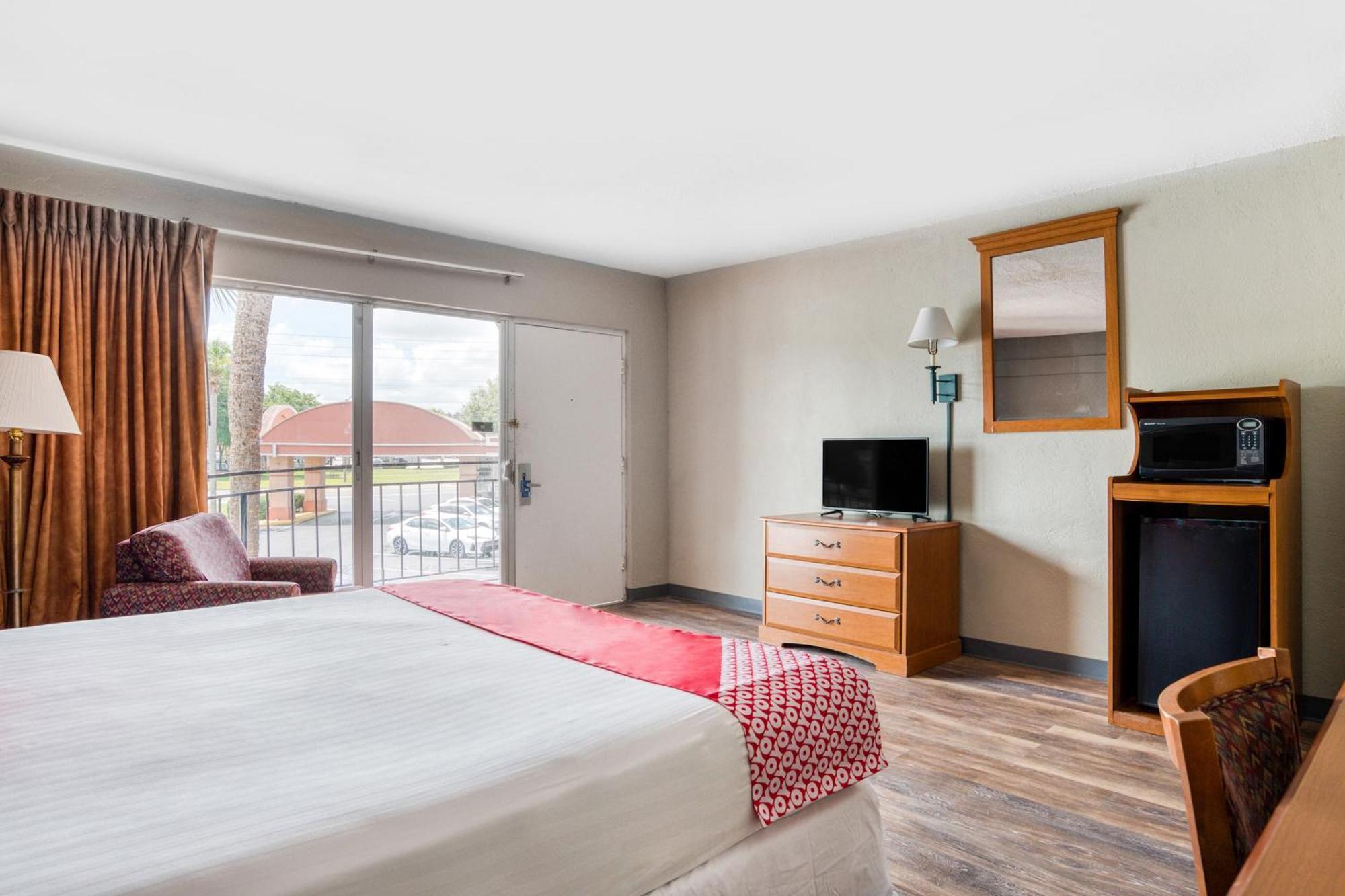 Oyo Hotel Mustang Silver Spring Fl ซิลเวอร์สปริงส์ ภายนอก รูปภาพ